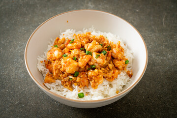 stir-fried shrimps with garlic and shrimps paste