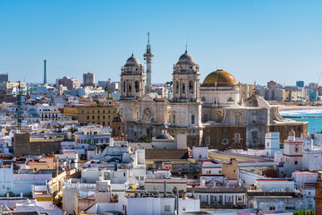 Obraz premium View of the old city rooftops from tower Tavira in Cadiz, Andalusia, Spain