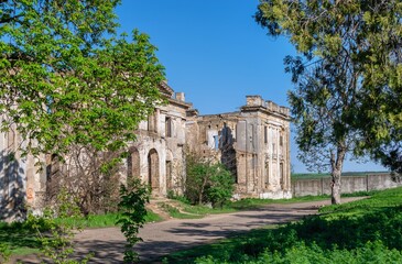 Fototapeta na wymiar Dubiecki manor in Vasylievka, Odessa region, Ukraine