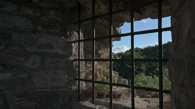 CASTELLO DI CARPINETI IN 4K HDR