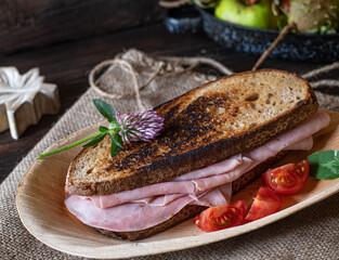 Sandwich with roasted old bread