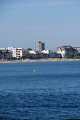Naklejka premium A view of the bay of la Baule during the summer. The 12th August 2021, France.