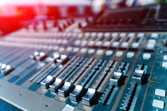 How to Get a Job in Music Production: A Step-by-Step Guide