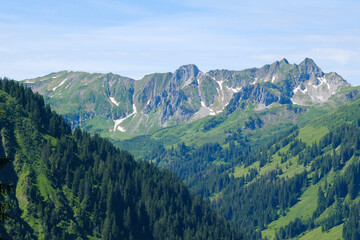 Fototapeta na wymiar Alpenpanorama, Allgäuer Alpen, Kleinwalsertal, Vorarlberg, Österreich, Europa