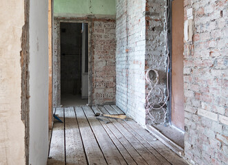 Fototapeta na wymiar home renovation - old flat during renovation. Russia.
