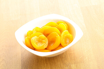 Canned apricot – sweet light dessert
