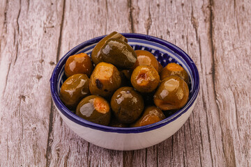 Marinated feijoa in the bowl