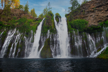 Fototapeta na wymiar Burney Falls is a waterfall on Burney Creek, within McArthur-Burney Falls Memorial State Park, in Shasta County, California