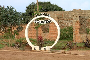 sign of equator Line in Uganda - obrazy, fototapety, plakaty