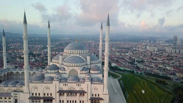 A beautiful scenery of the Grand Camlica Mosque in Istanbul, Turkey