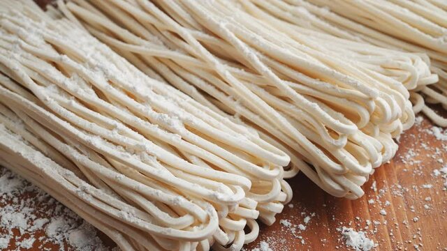 うどんの麺