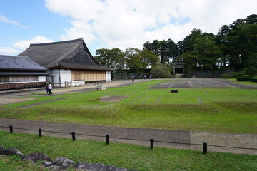 Fototapeta na wymiar 丹波篠山城の復元された大書院と二の丸の跡