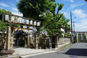 日本の神社の入り口2