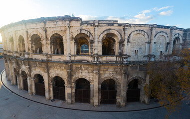 Fototapeta premium Facade of ancient Arena of Nimes, France