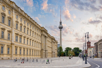 Berliner Schloss Humboltforum Berlin Deutschland Fernsehturm Berliner Dom Humbolt Forum   © modernmovie