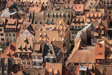 Romantisches Straßburg; Blick vom Münster auf die Altstadt