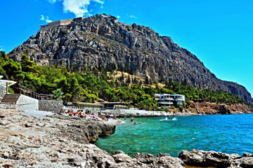 Fototapeta na wymiar Greece-view of the beach and fort Palamidi