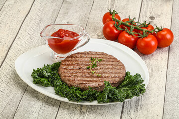 Grilled beef cutlet for burger