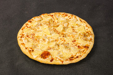 Pizza with chicken and pineapple
