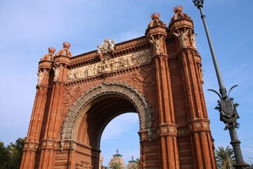 Fototapeta na wymiar Barcelona triumphal arch