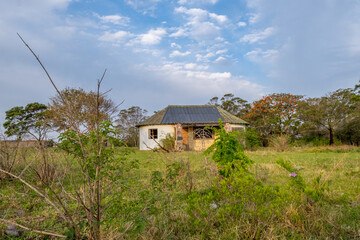 Fototapeta na wymiar Abandoned house in the farmlands of South Afric