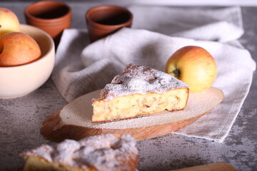 apple pie charlotte is on the table