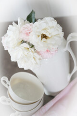 Tee Geschirr mit Blume