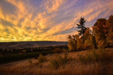 Fototapeta na wymiar Okanagan Sunset
