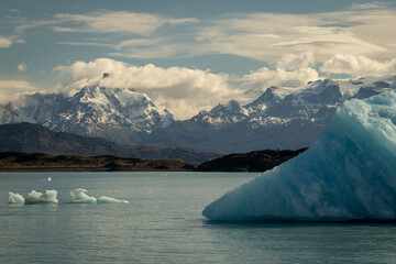 Icebergs and mountains