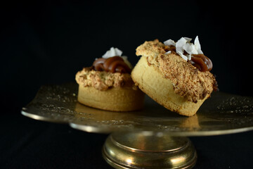 reposteria, bombones con dulce de leche y chocolate