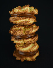 reposteria, bombones con dulce de leche y chocolate