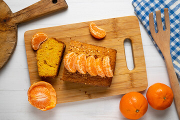 Delicious vegan carrot and tangerine sponge cake with ground almonds.