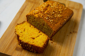 Delicious vegan carrot and tangerine sponge cake with ground almonds.