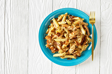 chicken alfredo pasta penne with caramelized onion