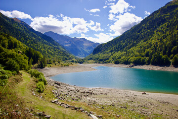 Fototapeta na wymiar Fabrèges Lake in Artouste, near Laruns, in the French Pyrenees mountains