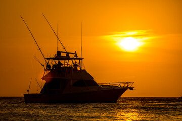 Espectacular atardecer en Roatan, Honduras