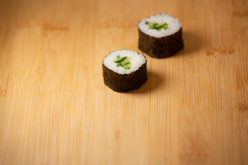 vegan sushi rice roll cucumber kappamaki