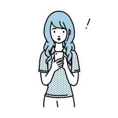 立ってスマートフォンを操作して何かに気づいて驚いたポロシャツの女性