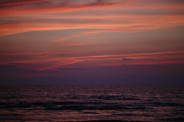 Obraz premium Clouds and sea after sunset.