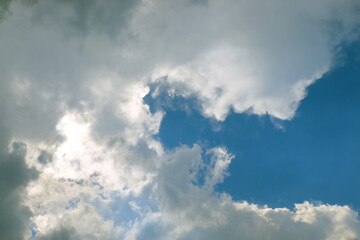 Obraz premium A cloud is an aerosol consisting of a visible mass of minute liquid droplets