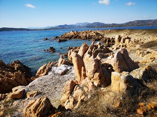 Insel Tavolara Sardinien - Naturparadies und Traumstrände mit rosa Sand