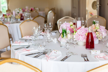 wedding table setting