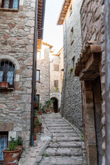 Fototapeta na wymiar hamlet of macerino its buildings and rustic alleys