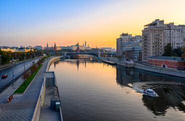Naklejka premium Moscow Kremlin, Kremlin Embankment and Moscow River in Moscow, Russia. Architecture and landmark of Moscow