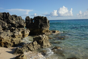 Bizarre limestone rock formation on tropical beach, Bermuda
