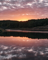 Obraz premium sunset reflection on the lake