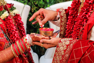 indian wedding full story with bridal and groom start to end with fashion & tasty food, jewelry & decoration saptapadi samayu javtal ganesh Puja beautiful background all wedding rituals sindur