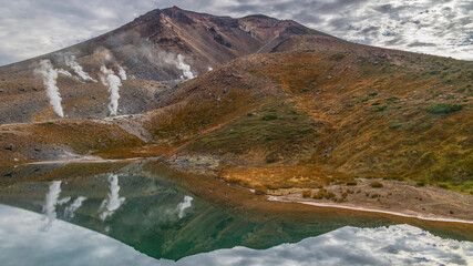 大雪山系旭岳　姿見の池　曇天