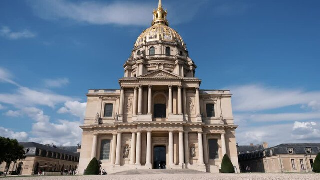 Les Invalides, Tourists Visit Dome des Invalides From Abondance Garden In Paris, France. - timelapse