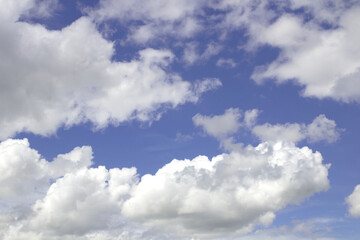 Fototapeta premium Blue sky background with clouds
